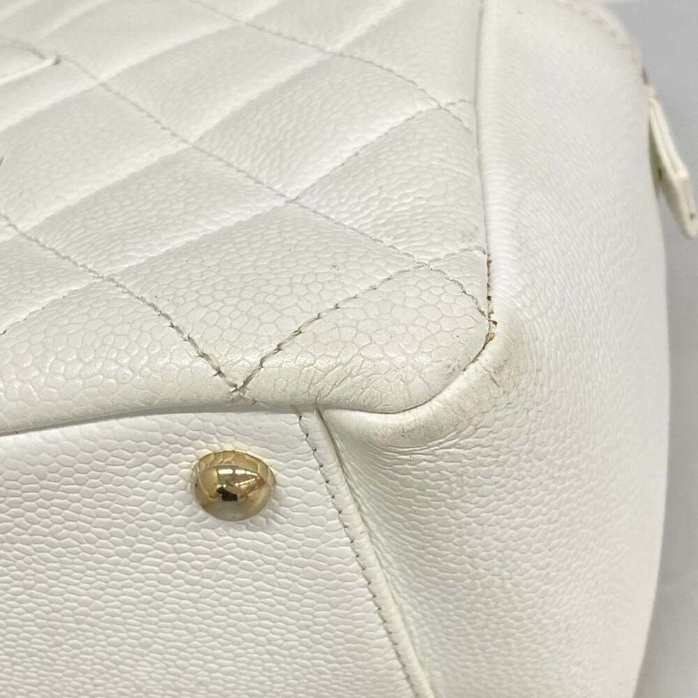CHANEL White Caviar Leather Tote Bag - Picture 6 of 12